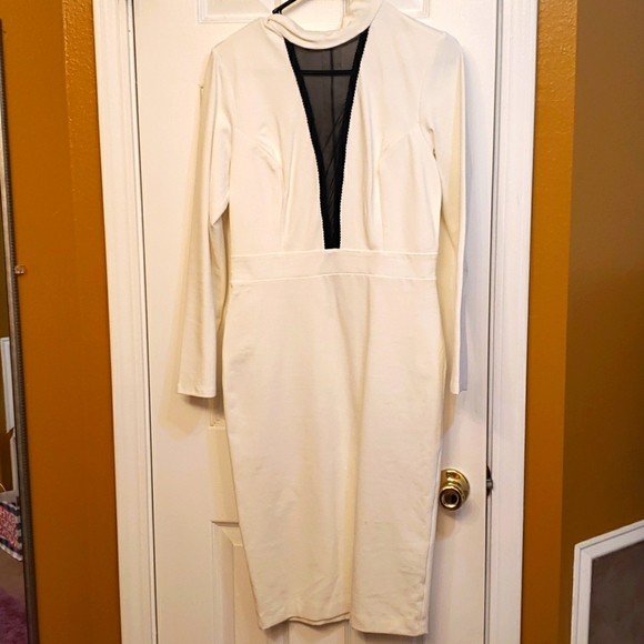 Dress - Picture 1 of 2